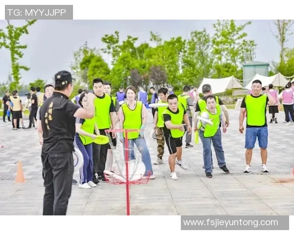 飞盘竞技的魅力与挑战：深入探讨杭州飞盘队的独特节奏与团队精神